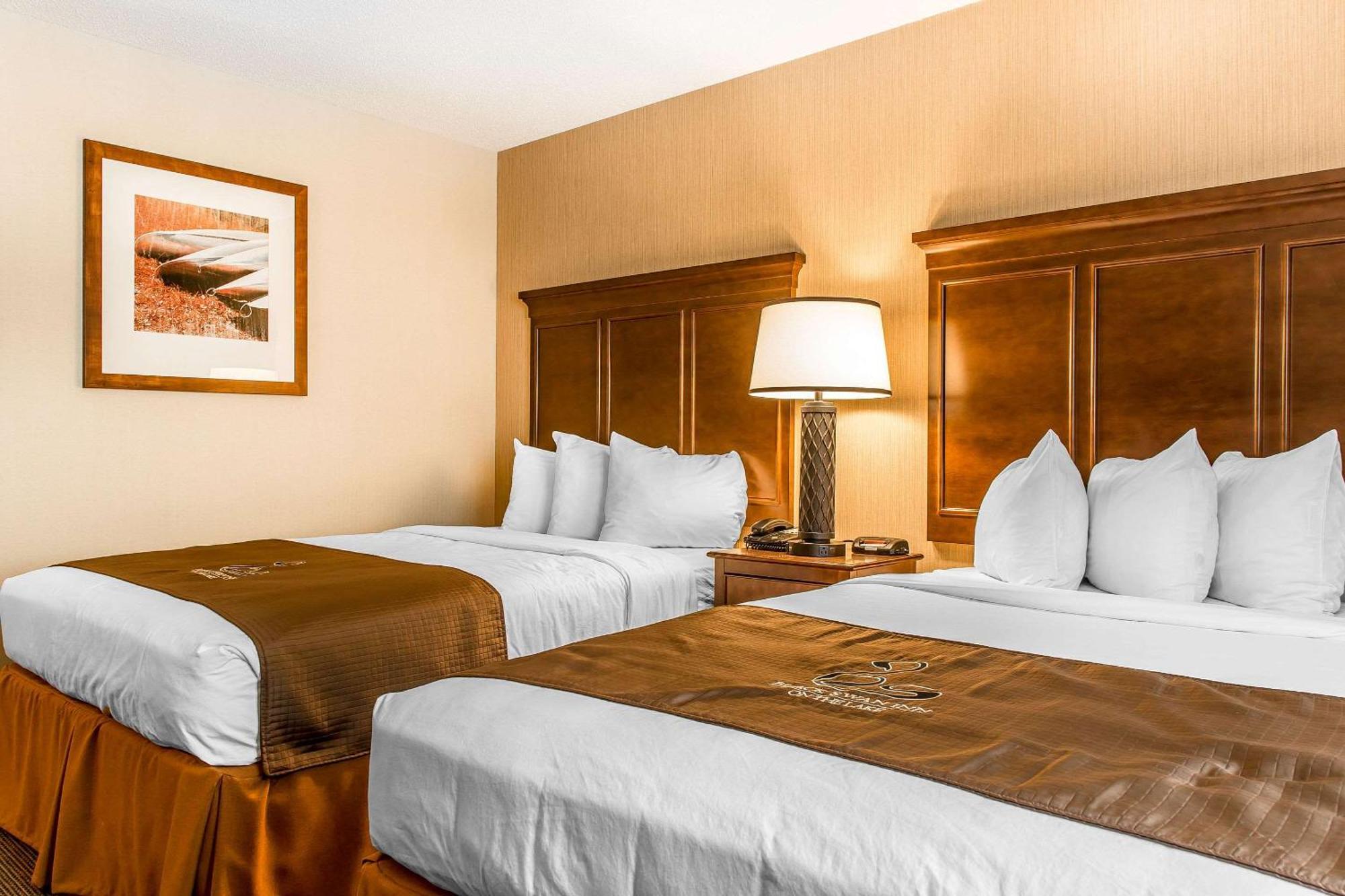 The Black Swan Lee - Lenox, Ascend Hotel Collection Екстер'єр фото